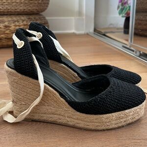 Zara Womens Black and Cream Espadrille Wedges size 40 (US 9)